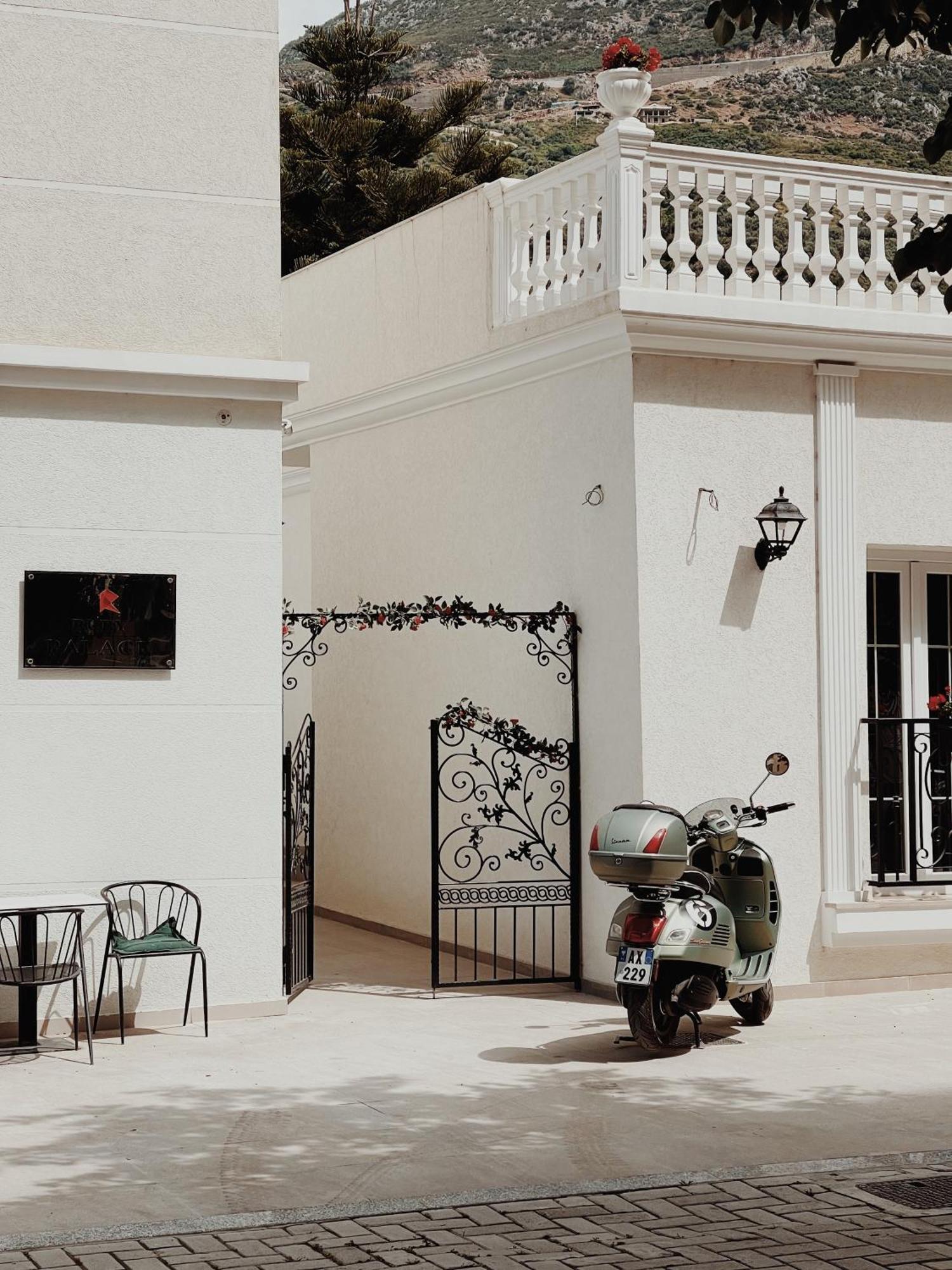 Ruby Palace Vlorë Eksteriør bilde