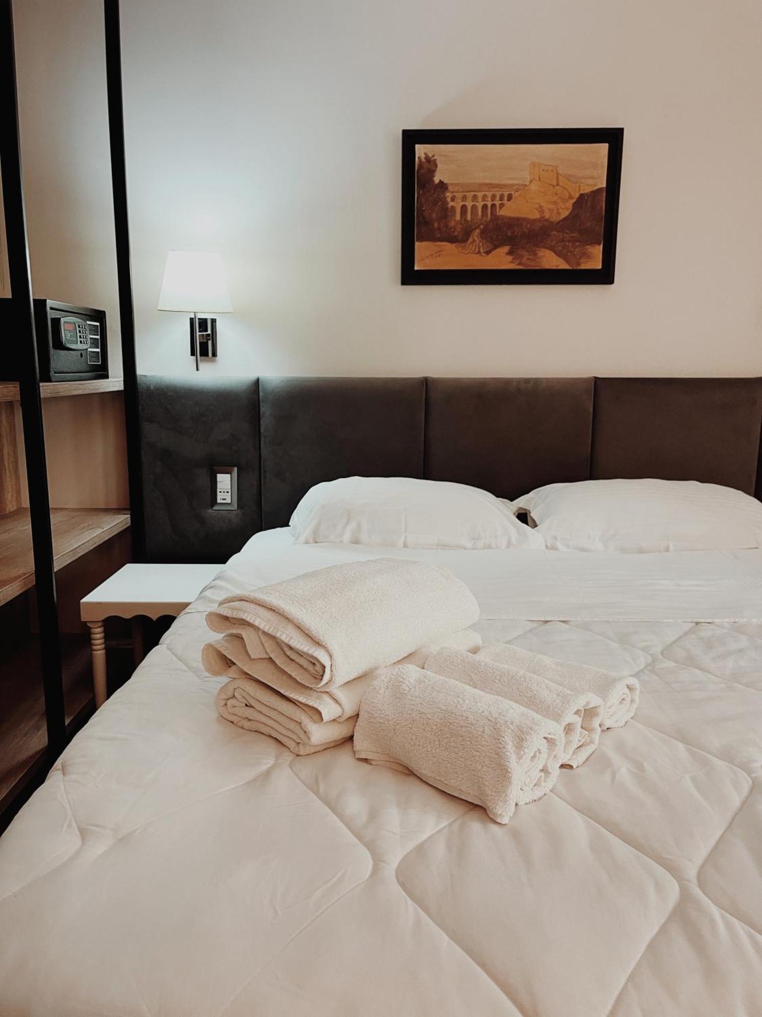 Ruby Palace Vlorë Eksteriør bilde