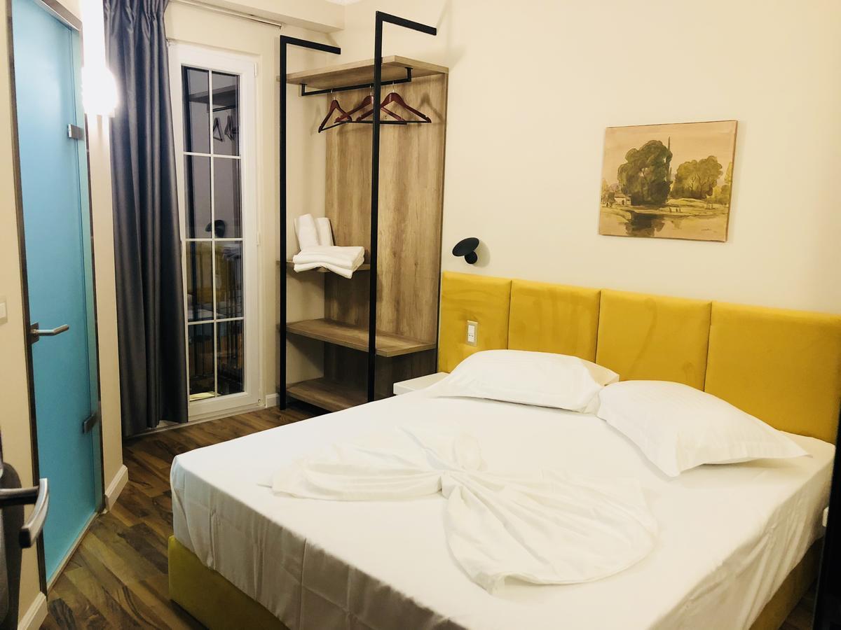 Ruby Palace Vlorë Eksteriør bilde